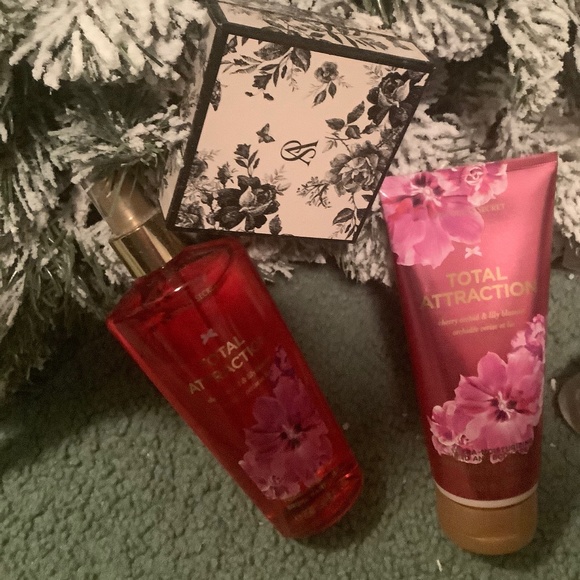 Victoria's Secret Other - Total Attraction Victoria Secret Mist Collection Set